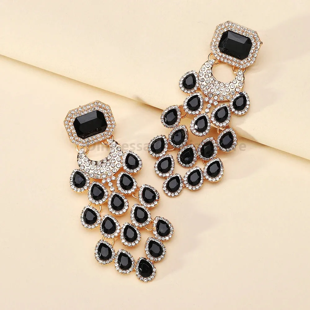 Elegant Dangeling Rhinestone Earrings