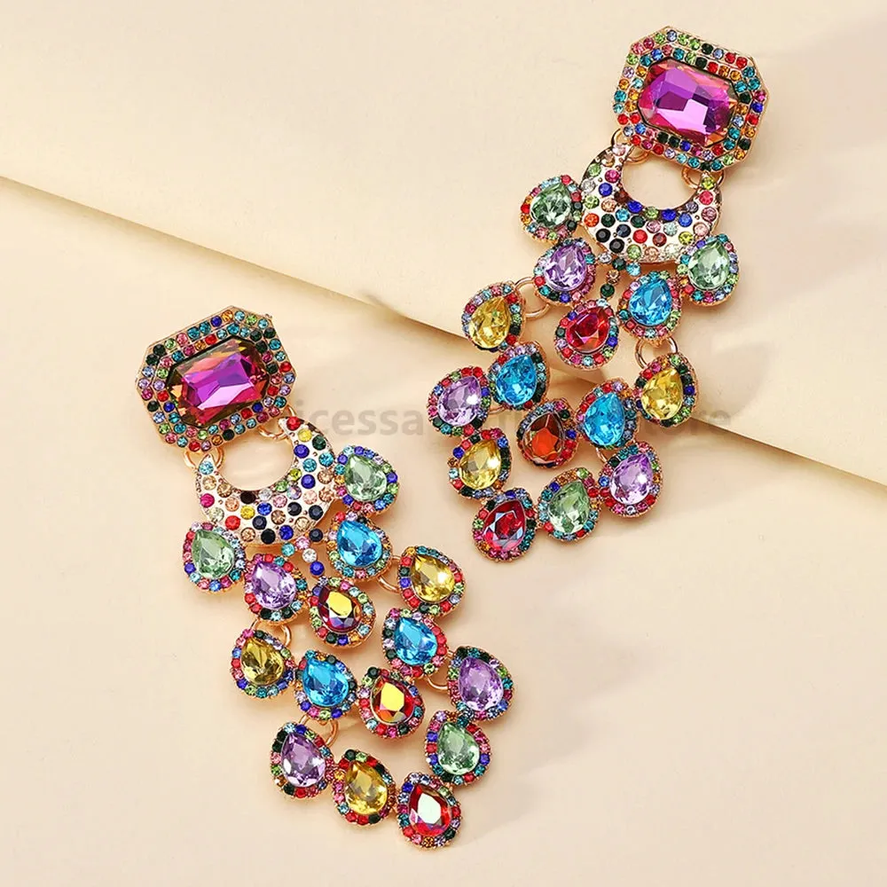 Elegant Dangeling Rhinestone Earrings