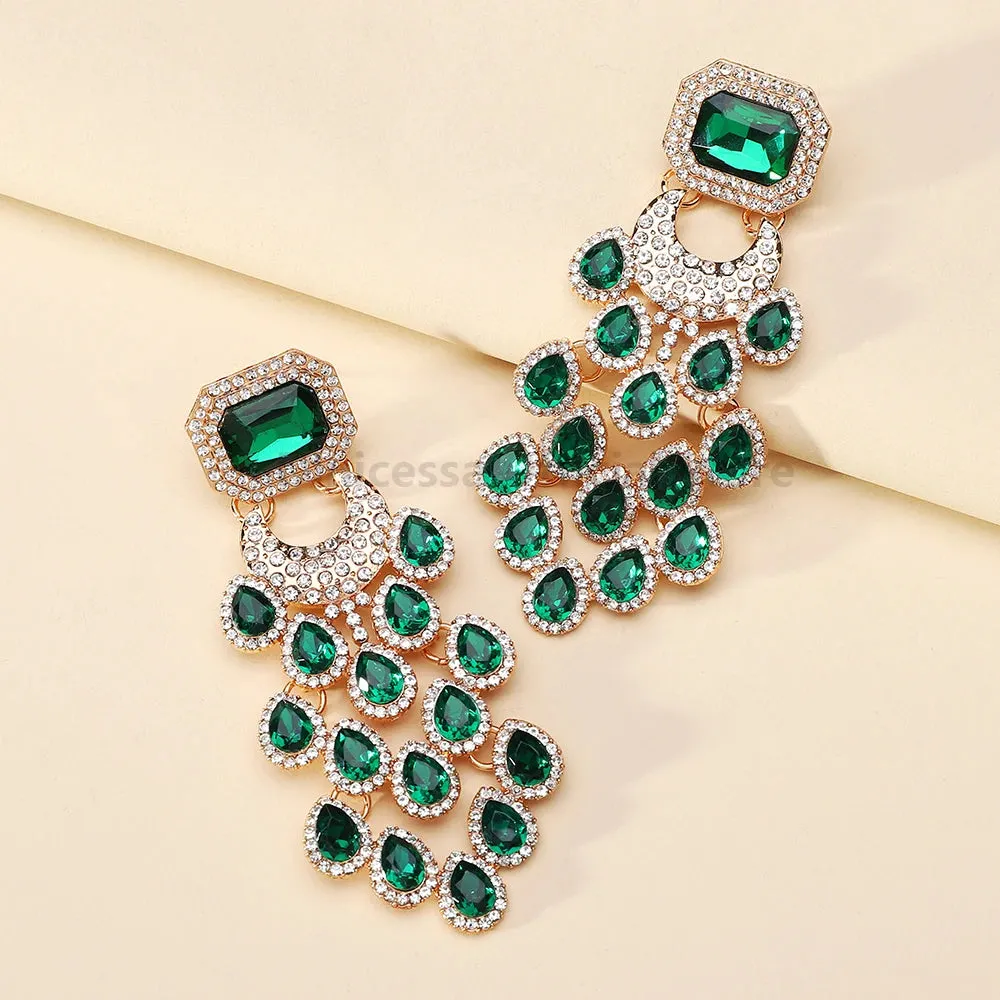 Elegant Dangeling Rhinestone Earrings