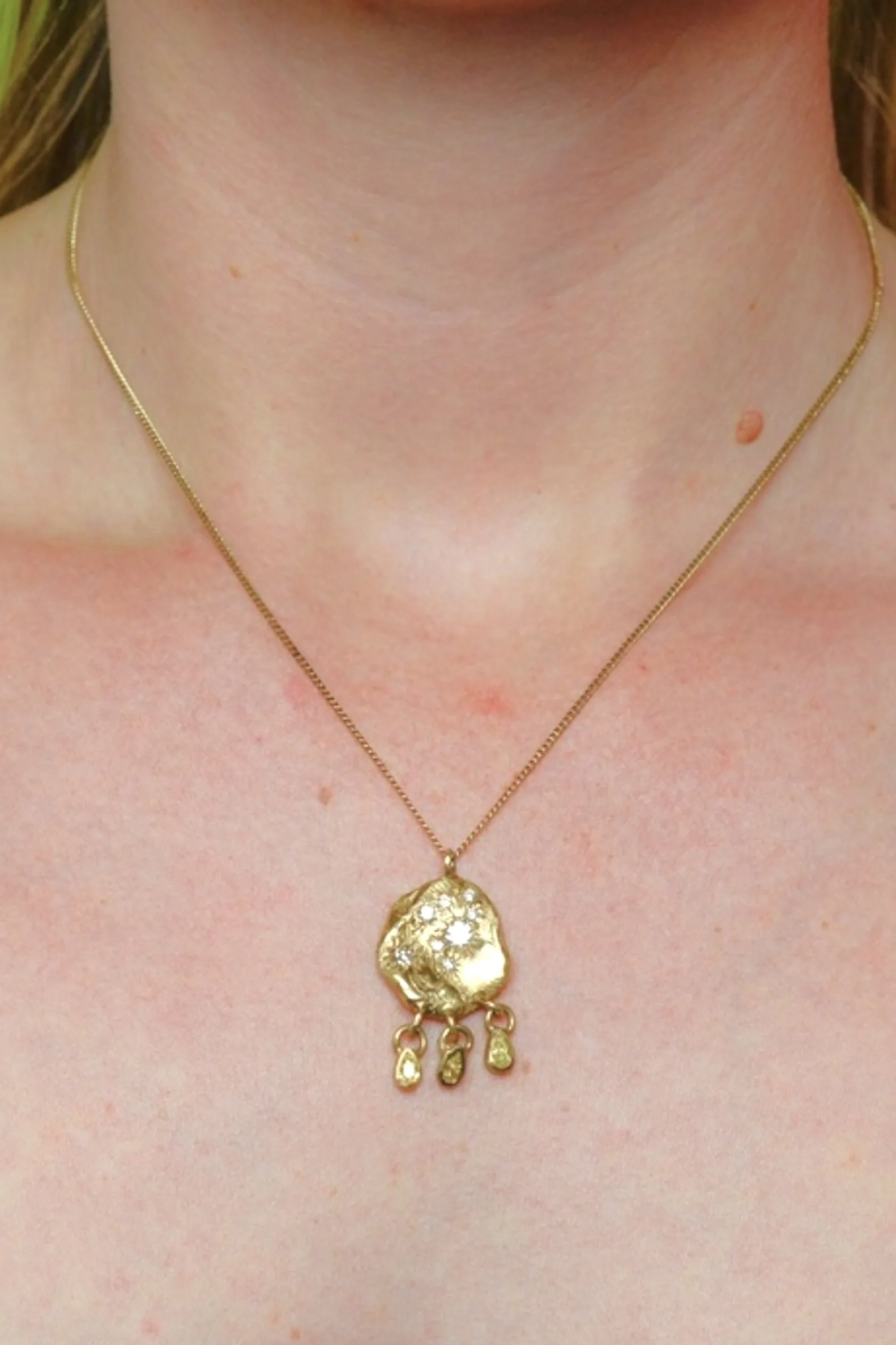 Gleaming Jelly Necklace