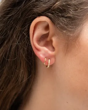 Gold Earring Sparkly White Twister