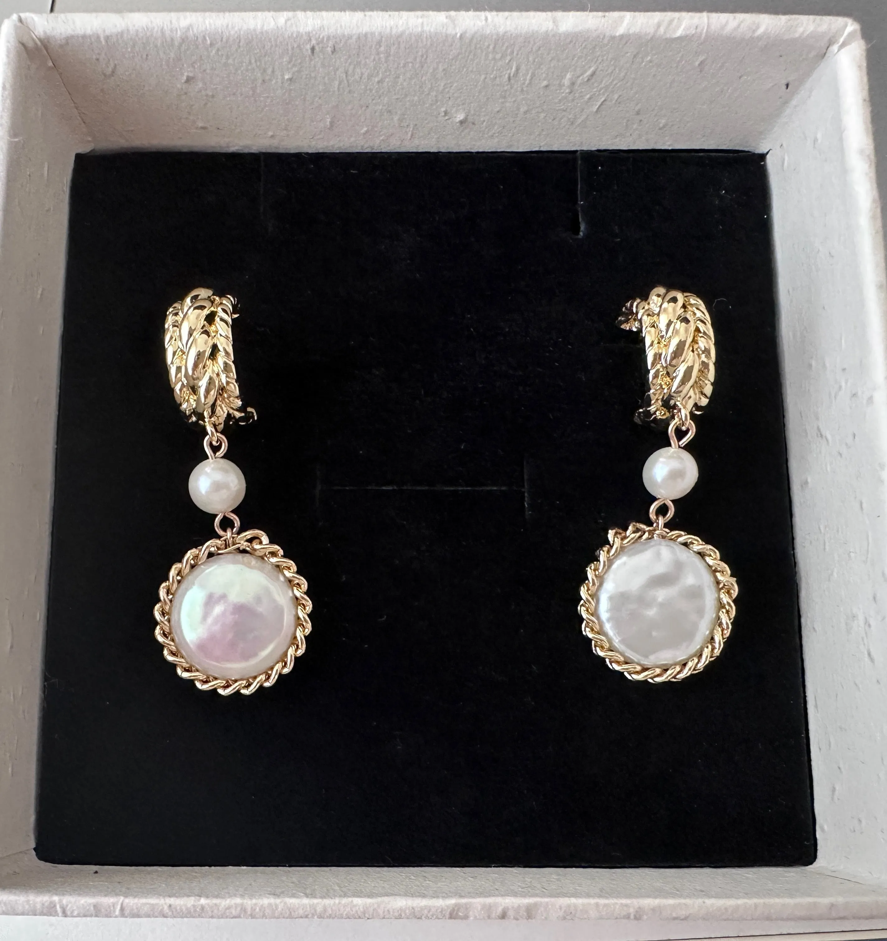 Natural Coin Pearl Hanging Earrings