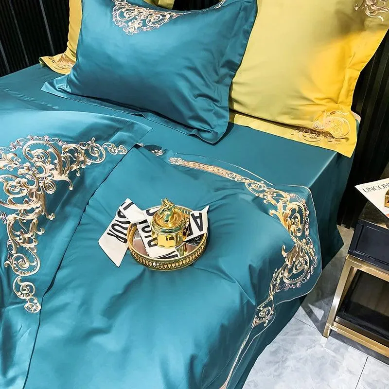 New Gleaming Embroidery with Tale Sateen Duvet Set