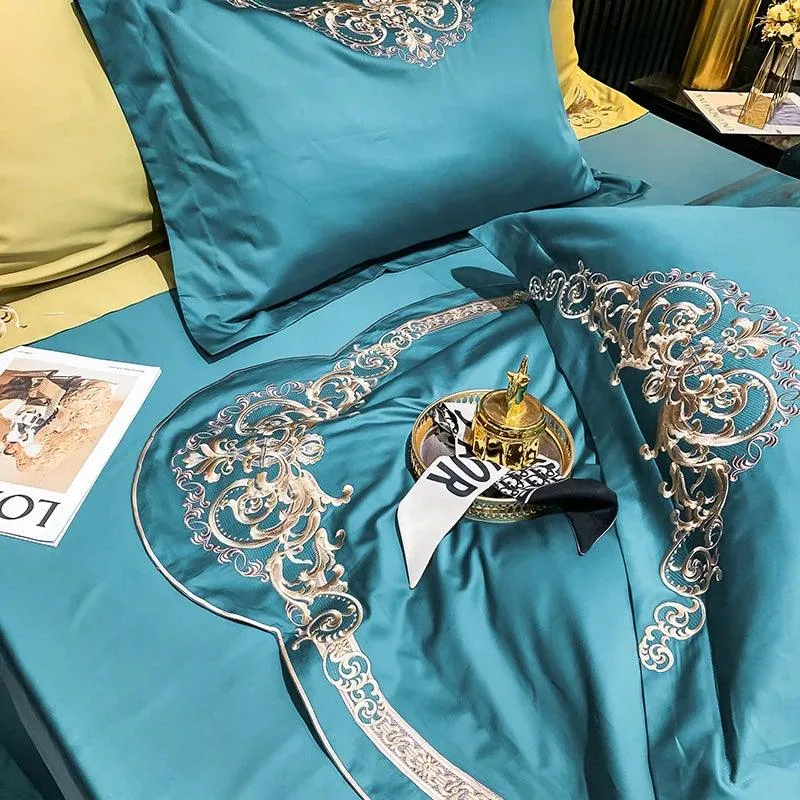 New Gleaming Embroidery with Tale Sateen Duvet Set