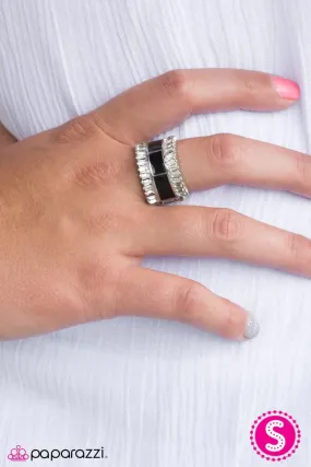 Paparazzi Ring ~ Cash Only - Black