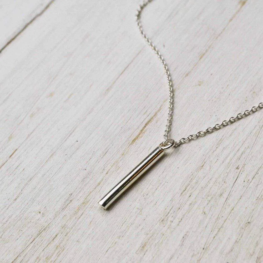 Simplicity rounded bar pendant
